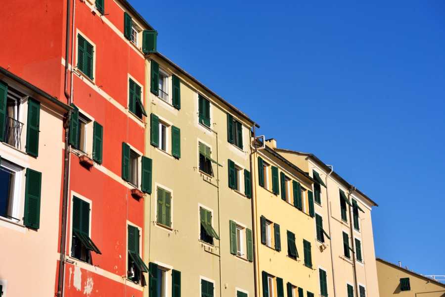 Clasificación de residencias en Italia: desde viviendas pareadas hasta megacondominios.