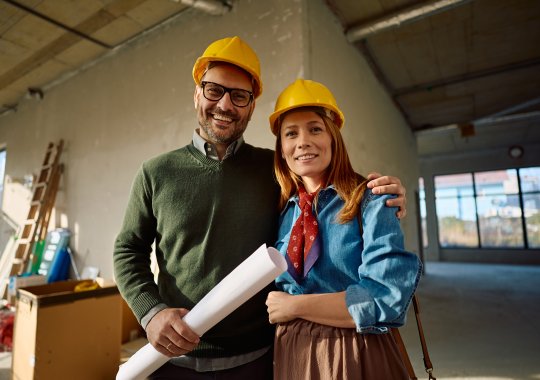 Renovación de pisos: ¿Qué profesional contratar?
