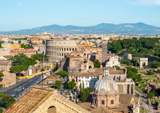 El sector de bienes raíces de alta gama en Italia sobrepasa las tendencias globales: la forma en que Milán y Roma enfrentan la incertidumbre económica.