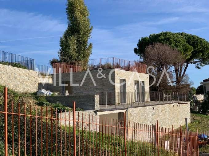 Nueva casa con vista al mar en Bordighera.