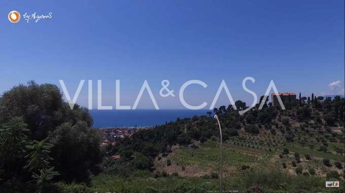 Terreno con proyecto de villa y vista al mar en Bordighera