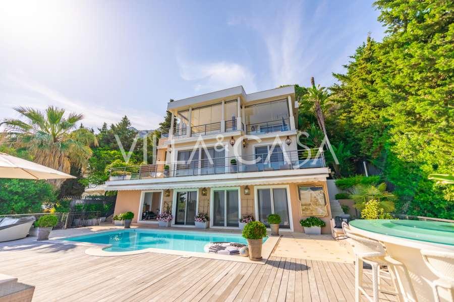 Villa junto al mar en Roquebrune-Cap-Martin.