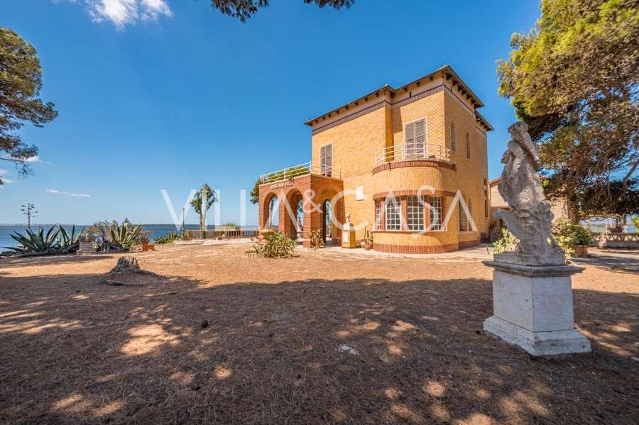 Isla en Sicilia, Italia en venta