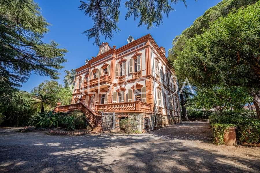 La villa Rossat con un estilo elegante.