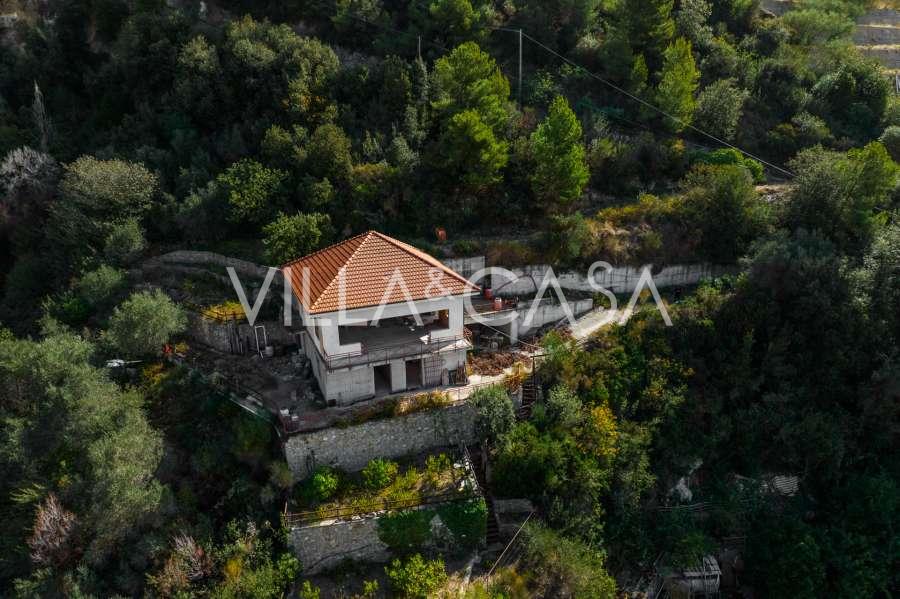 Construcción de una villa de 300 metros cuadrados en la ciudad de Ventimiglia.