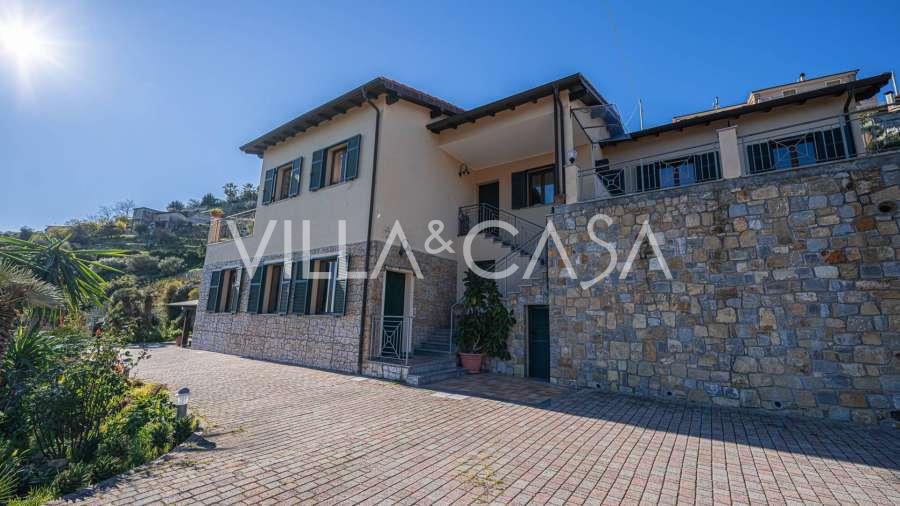 Villa de 200 m2 en Bordighera.