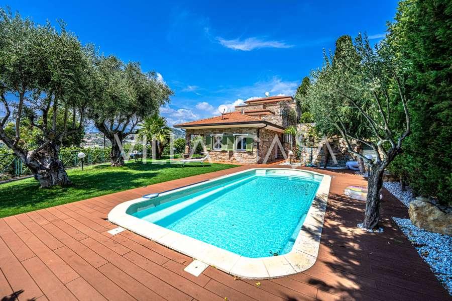 Villa en Bordighera en venta