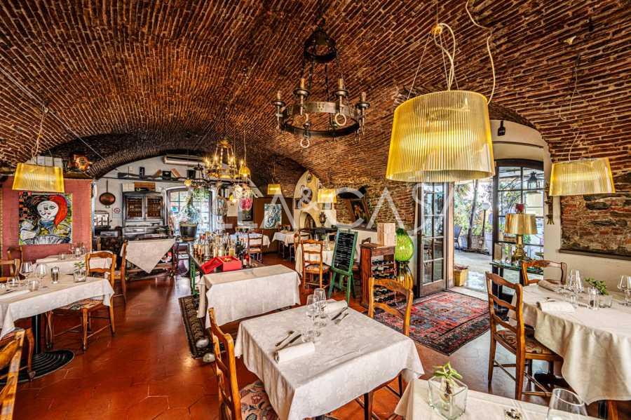 Restaurante junto al mar en Bordighera - en venta.