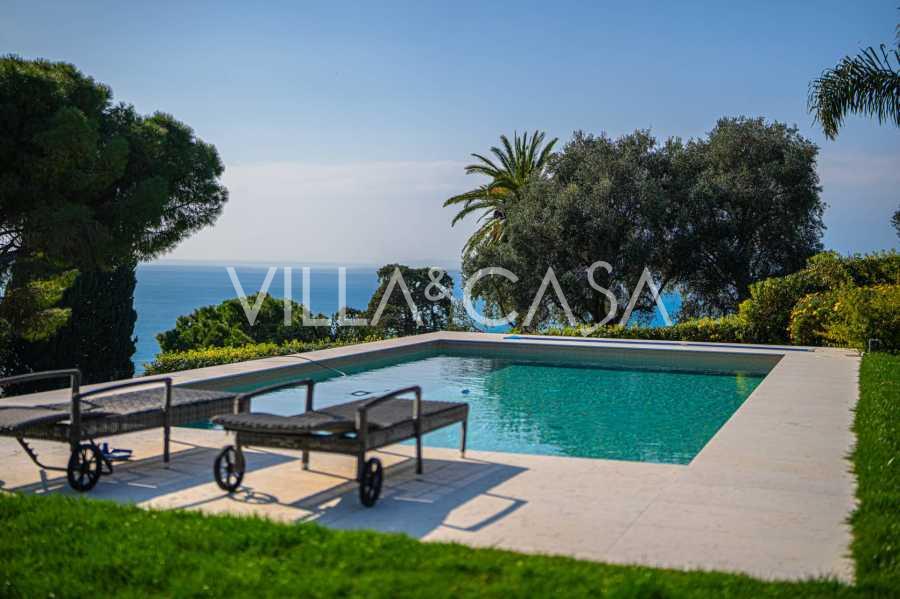 Villa moderna en Bordighera.