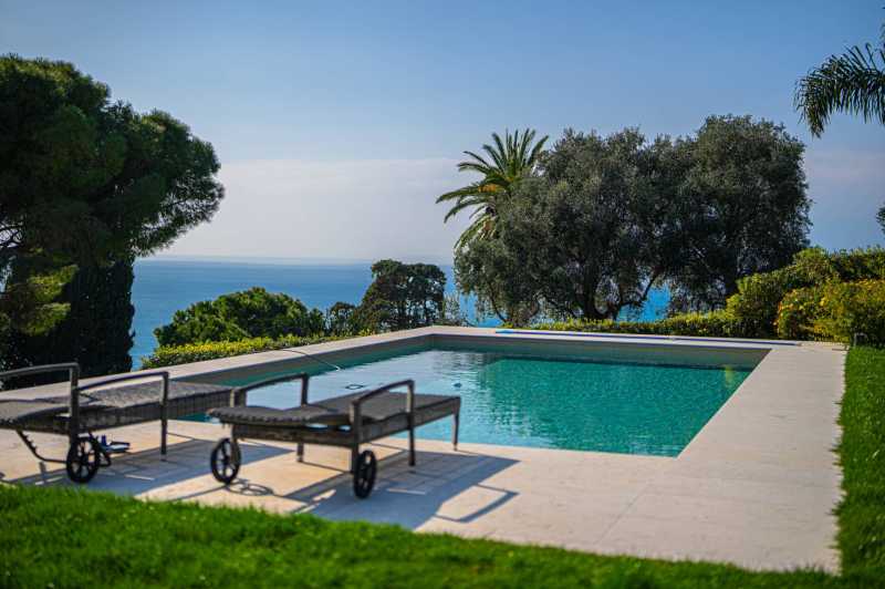 Villa moderna en Bordighera.