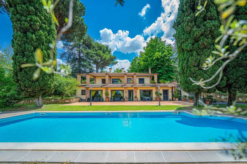 Frascati, Roma: villa de lujo con piscina