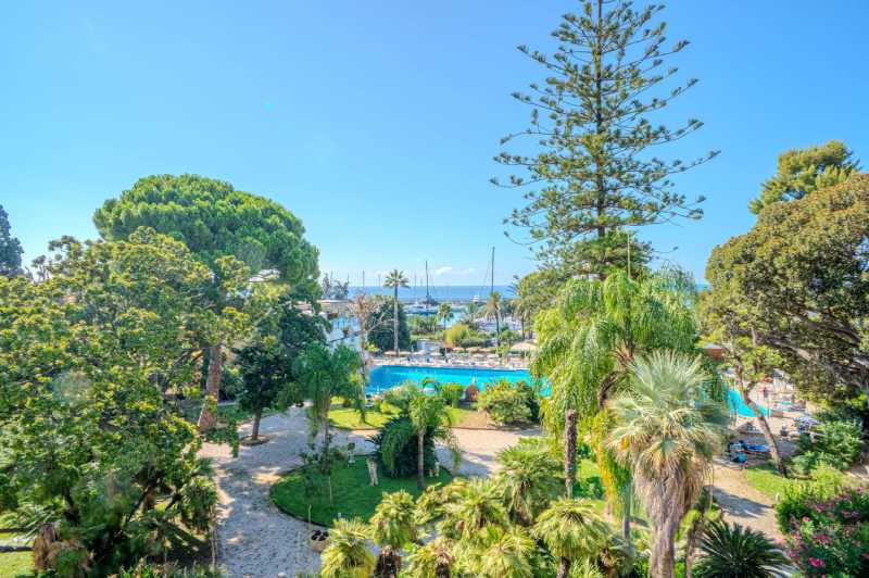 Se alquila un apartamento de lujo en San Remo.