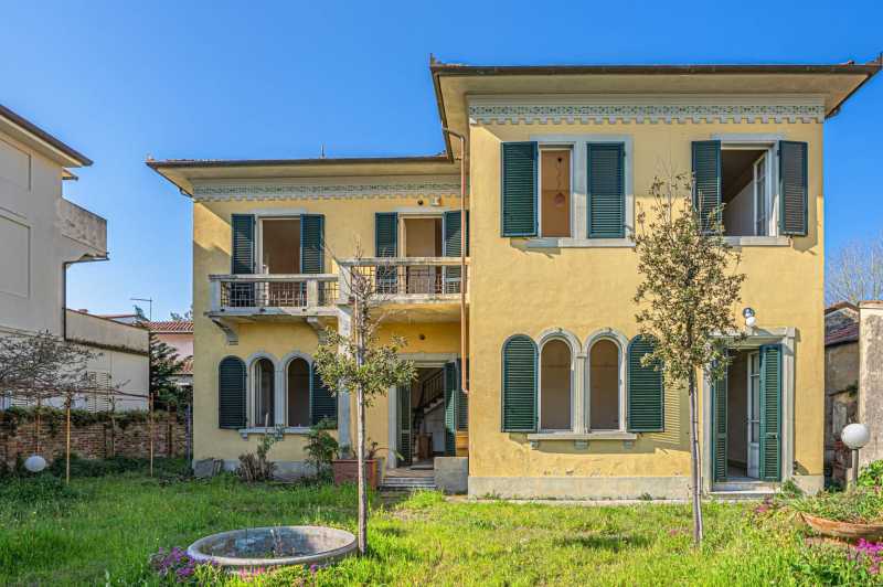 Villa elegante en Lido di Camaiore