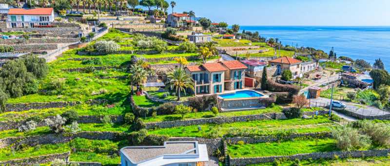 Casa en venta cerca del mar en Bordighera.