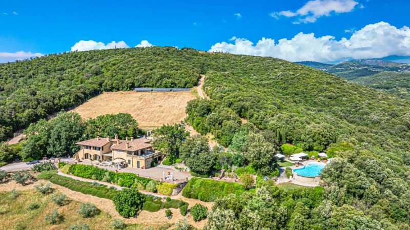 Propiedad de prestigio para viticultura en Toscana, Massa Marittima, en venta