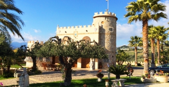 Compra de un castillo-villa en Liguria, Italia.