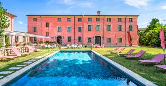 Villa/Hotel de lujo en Reggio Emilia.