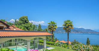 Villa de lujo en venta junto al lago Maggiore