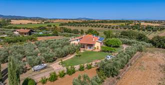 Villa en Montalto di Castro en venta.