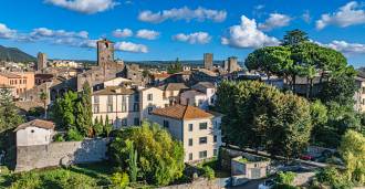 Lujosa villa en el corazón de Viterbo.