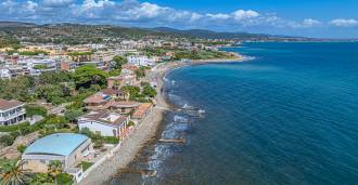 Lujosa villa exclusiva en la costa del mar Tirreno.