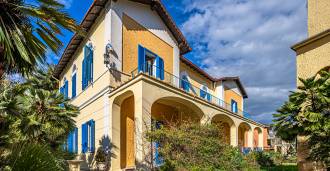 Villa en venta junto al mar en Santa Marinella.