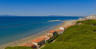Propiedad en primera línea de playa en Follonica