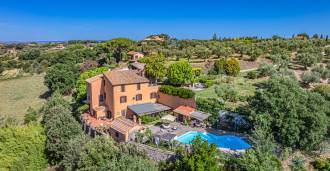Se vende magnífica finca en Viterbo