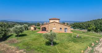 Se vende residencia privada con vistas magníficas a la Toscana