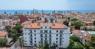 Apartamento de tres habitaciones en Bordighera en alquiler